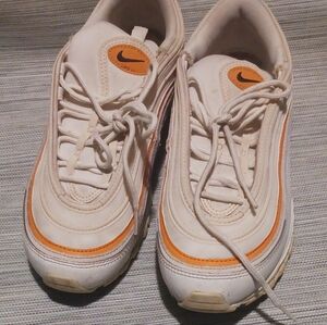 Women’s Nike Air Max 97 Running Shoe Phantom Light Curry DQ8594-001